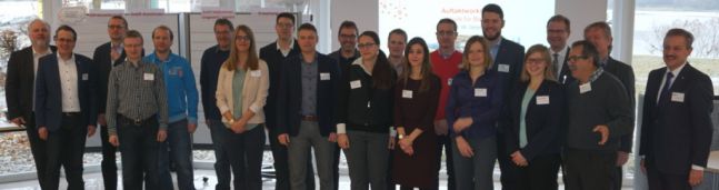 Die Teilnehmer des Energieeffizienz-Netzwerks „Impuls für Bayern“ bei der Gründungsveranstaltung. © E.ON